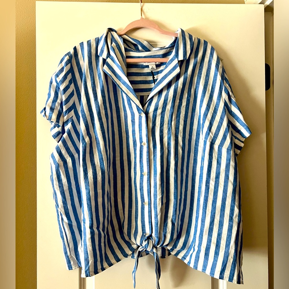 Brand new with Tags Ava viv plus size top
